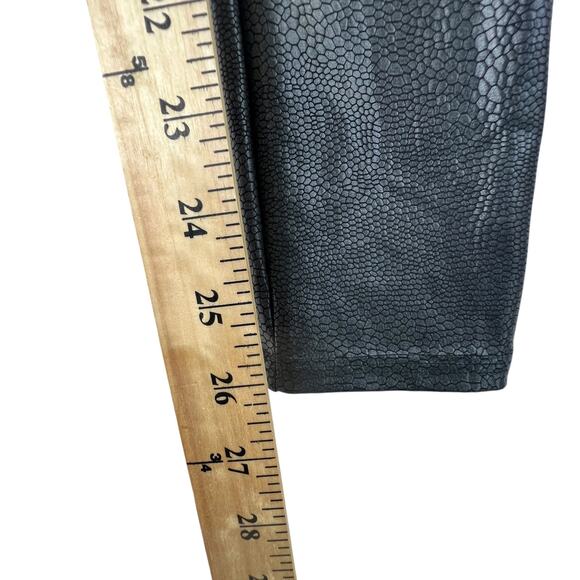 Spanx Snake Skin Faux Leather Legging Black Size S Mid Rise Skinny Leg Stretch - Picture 9 of 11